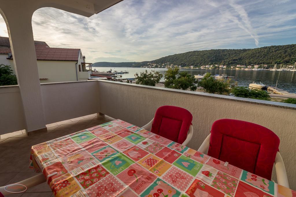 Appartement Tomulic Jasna I Miljenko à Supetarska Draga Extérieur photo
