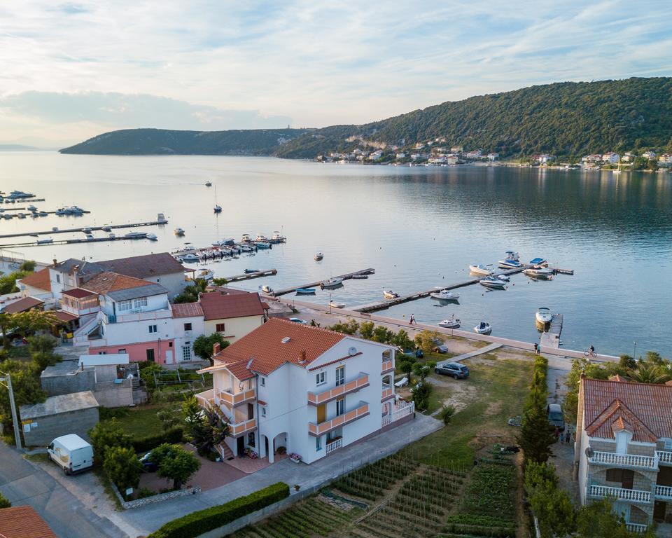 Appartement Tomulic Jasna I Miljenko à Supetarska Draga Extérieur photo